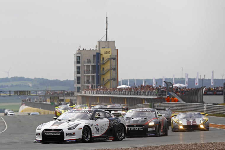 Nissan GT-R Race Scene Picture